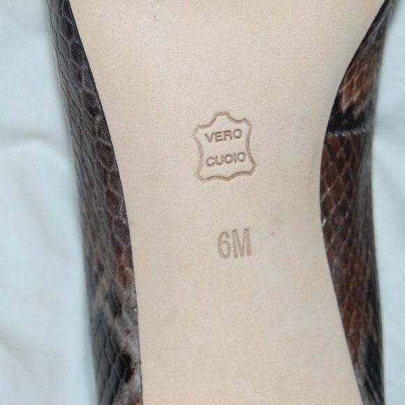 Donald Pliner Corin Snake Print Dress Pump, 6 M - Picture 9 of 10